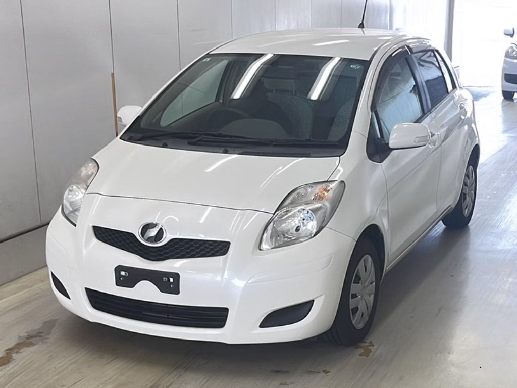 TOYOTA VITZ