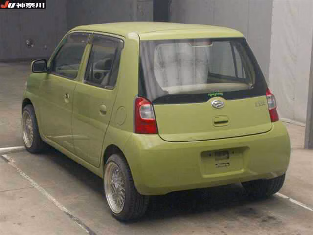 DAIHATSU ESSE