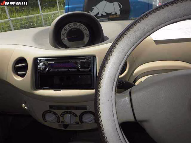 DAIHATSU ESSE