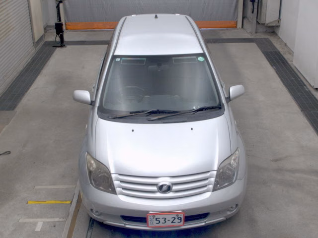 TOYOTA IST
