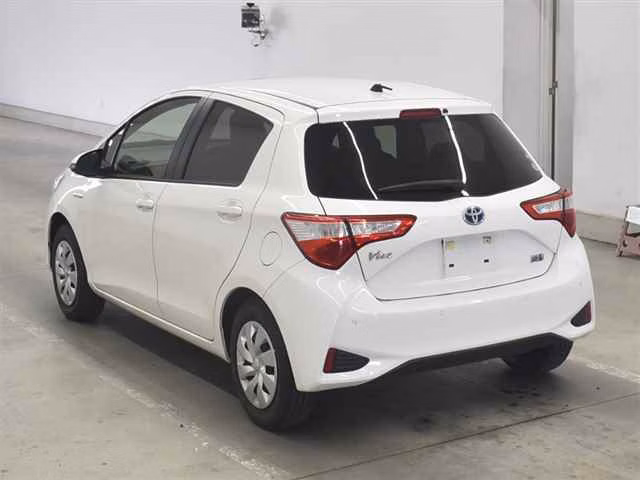 TOYOTA VITZ