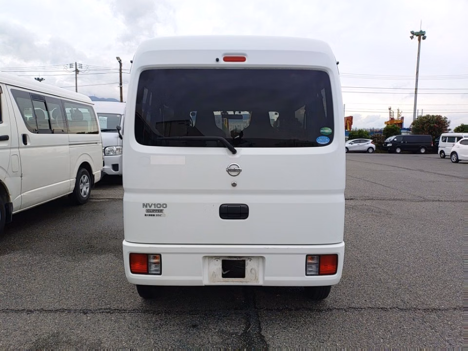 NISSAN NV100 CLIPPER