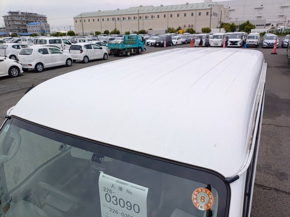 NISSAN NV100 CLIPPER