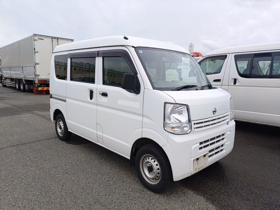 NISSAN NV100 CLIPPER