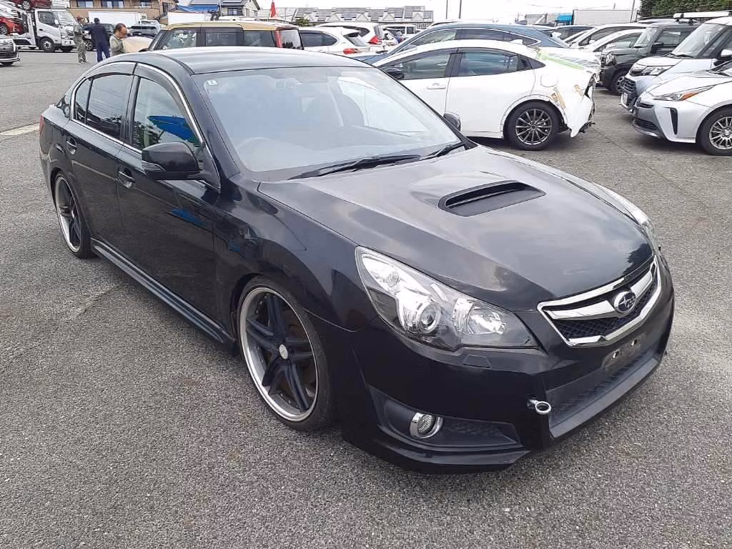 SUBARU LEGACY B4