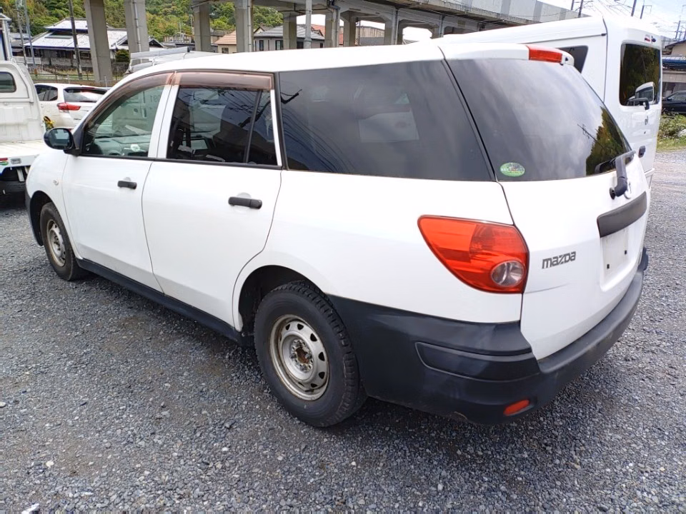 MAZDA FAMILIA