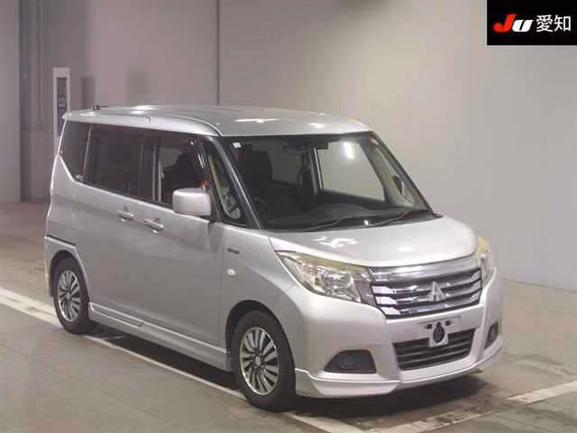 MITSUBISHI DELICA D:2