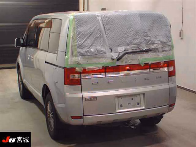 MITSUBISHI DELICA D:5