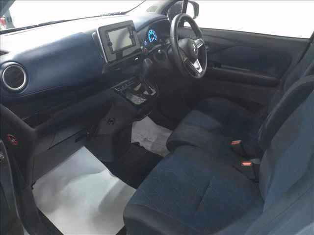 MITSUBISHI EK X