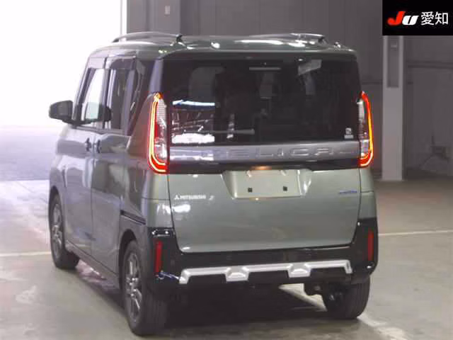 MITSUBISHI DELICA MINI