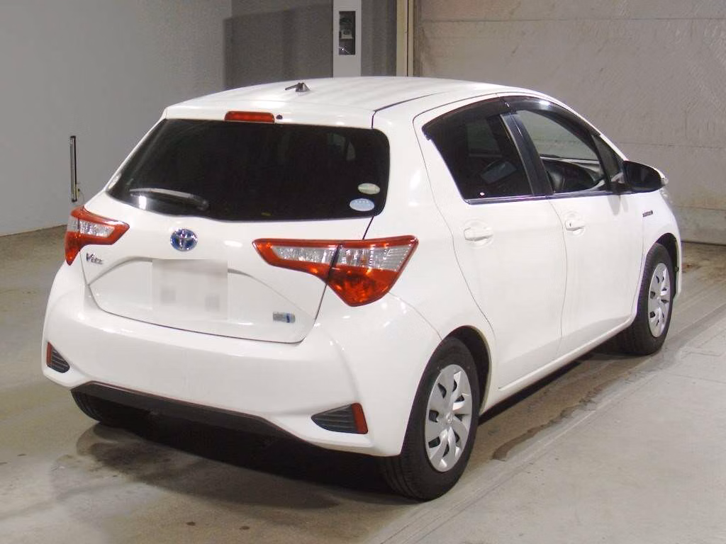 TOYOTA VITZ