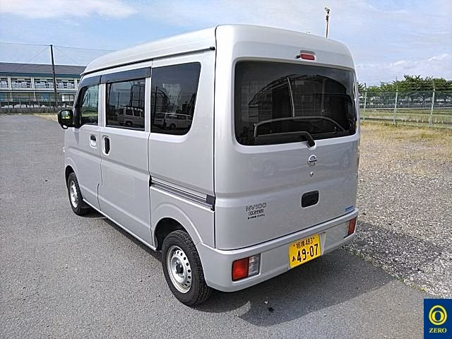 NISSAN NV100 CLIPPER