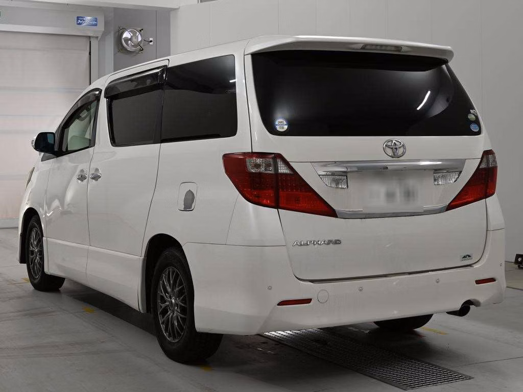 TOYOTA ALPHARD