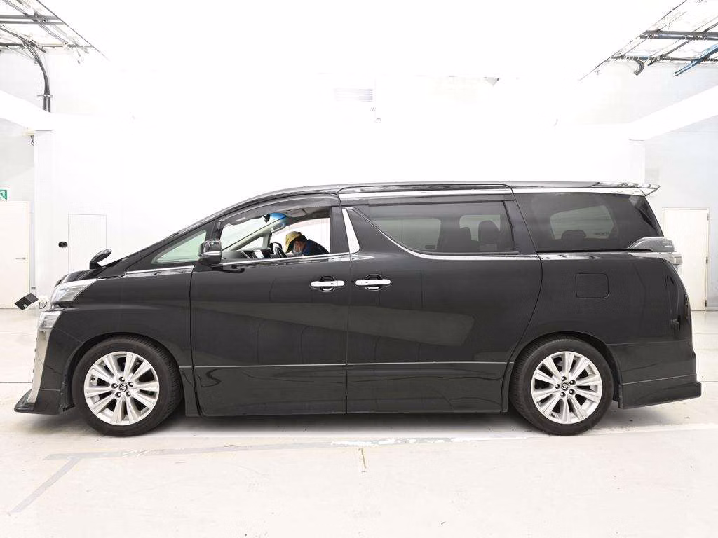 TOYOTA VELLFIRE