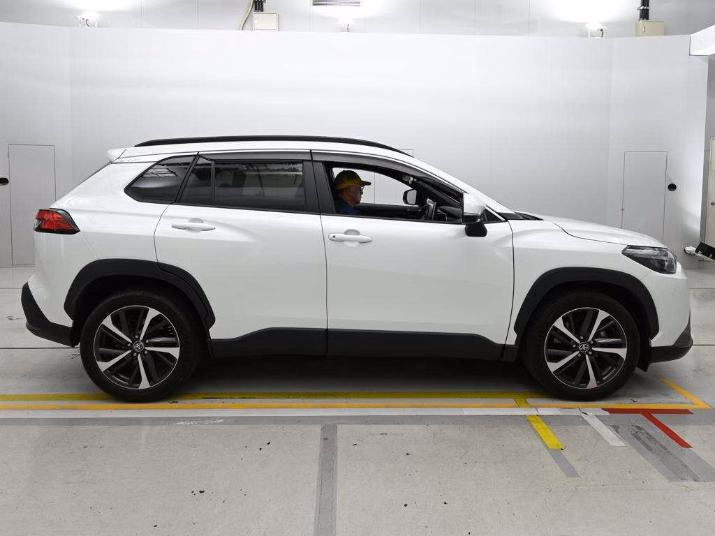 TOYOTA COROLLA CROSS