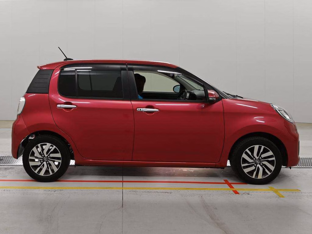 TOYOTA PASSO