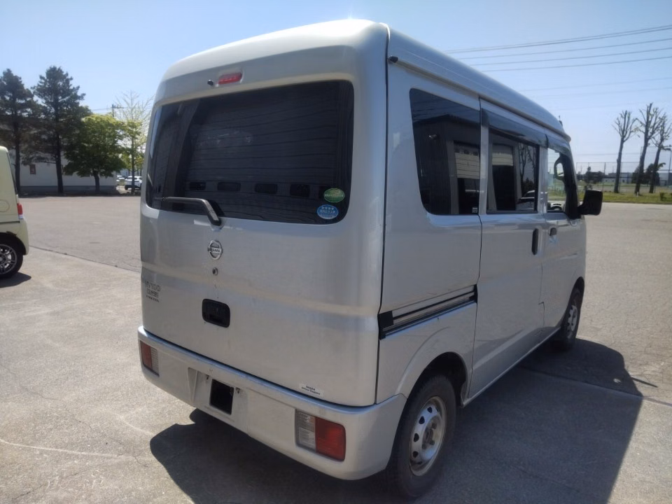 NISSAN NV100 CLIPPER