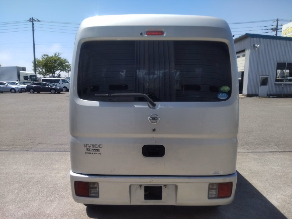 NISSAN NV100 CLIPPER