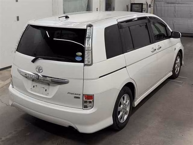 TOYOTA ISIS