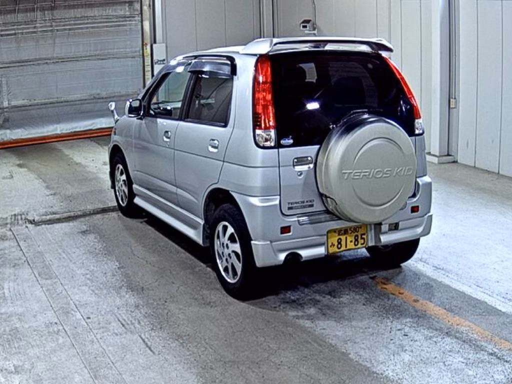 DAIHATSU TERIOS KID