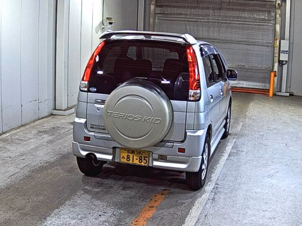 DAIHATSU TERIOS KID