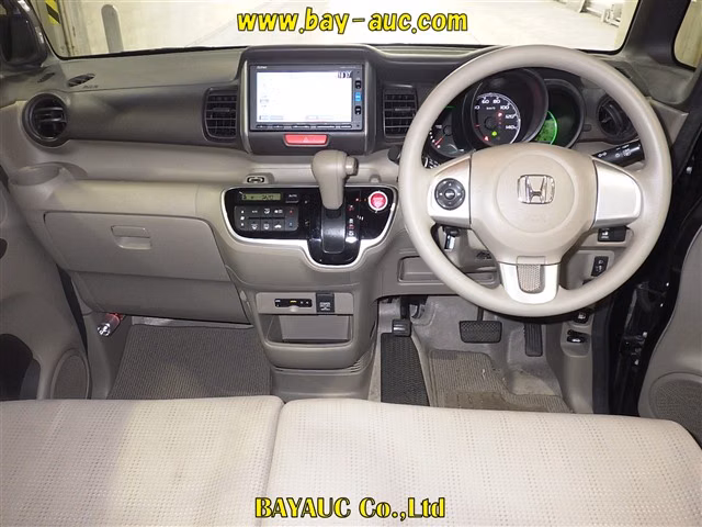 HONDA N-BOX