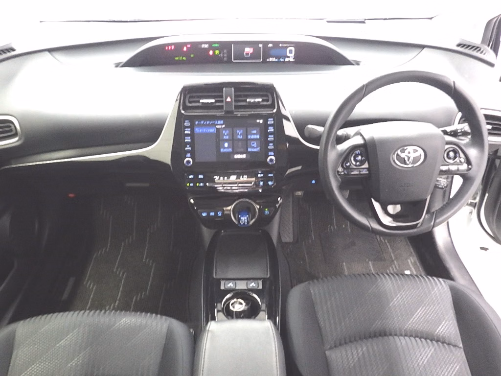 TOYOTA PRIUS PHV