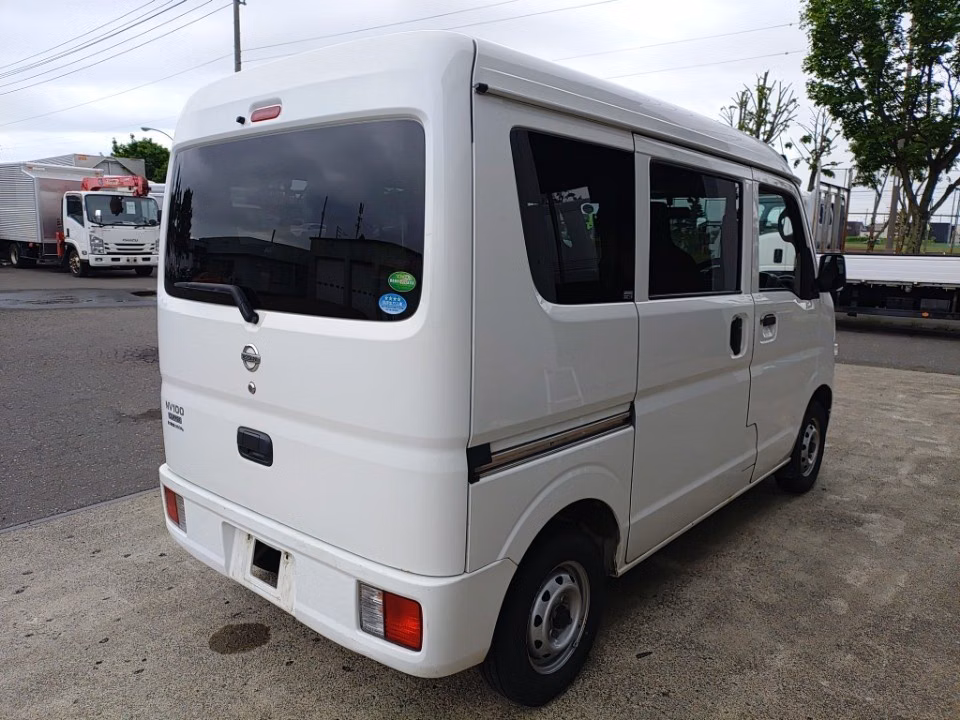 NISSAN NV100 CLIPPER