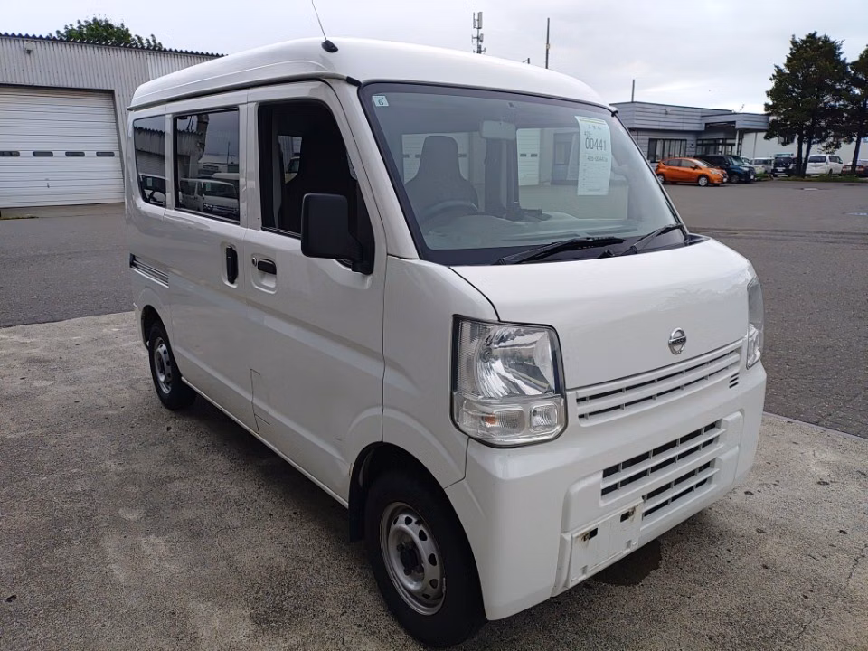 NISSAN NV100 CLIPPER