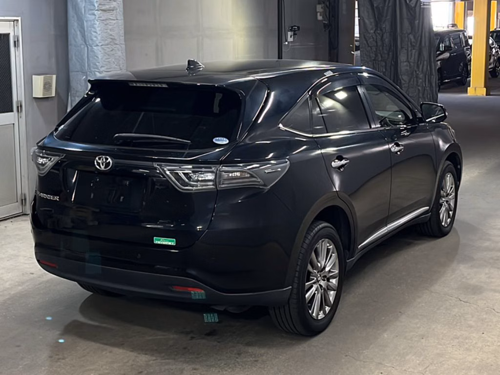 TOYOTA HARRIER