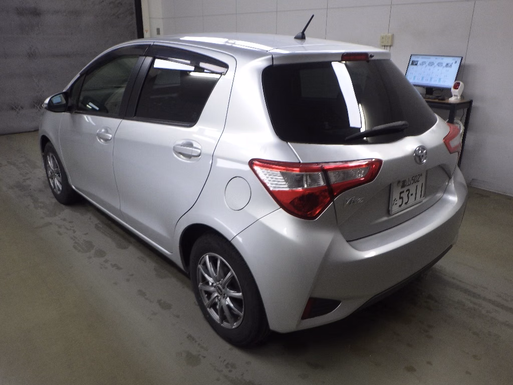 TOYOTA VITZ