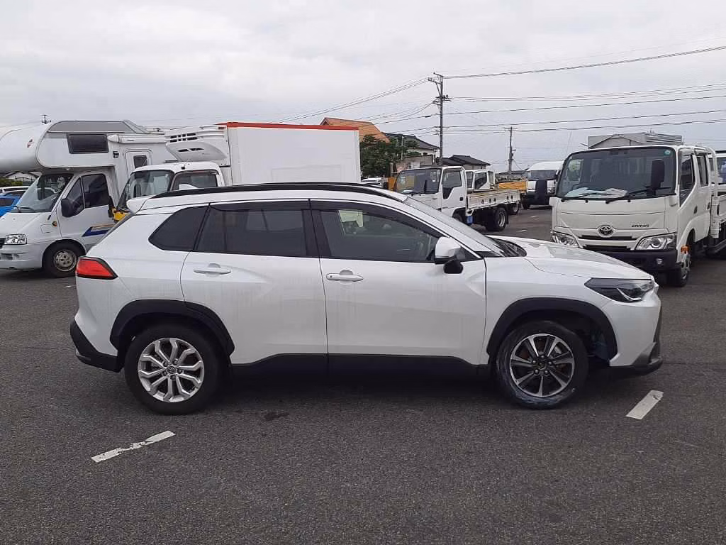 TOYOTA COROLLA CROSS