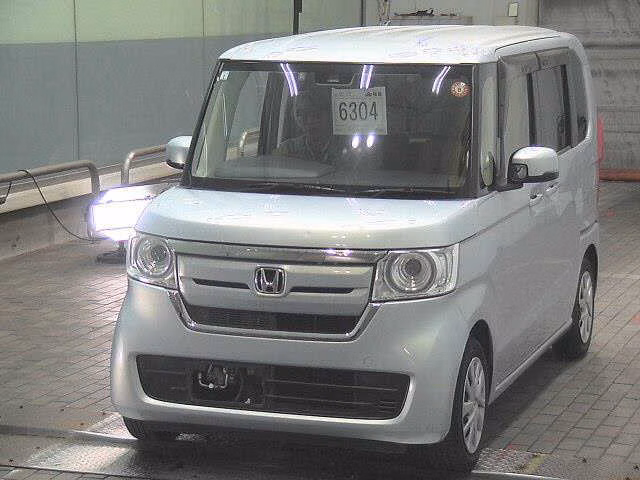 HONDA N-BOX