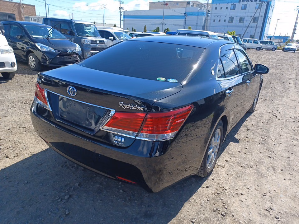 TOYOTA CROWN