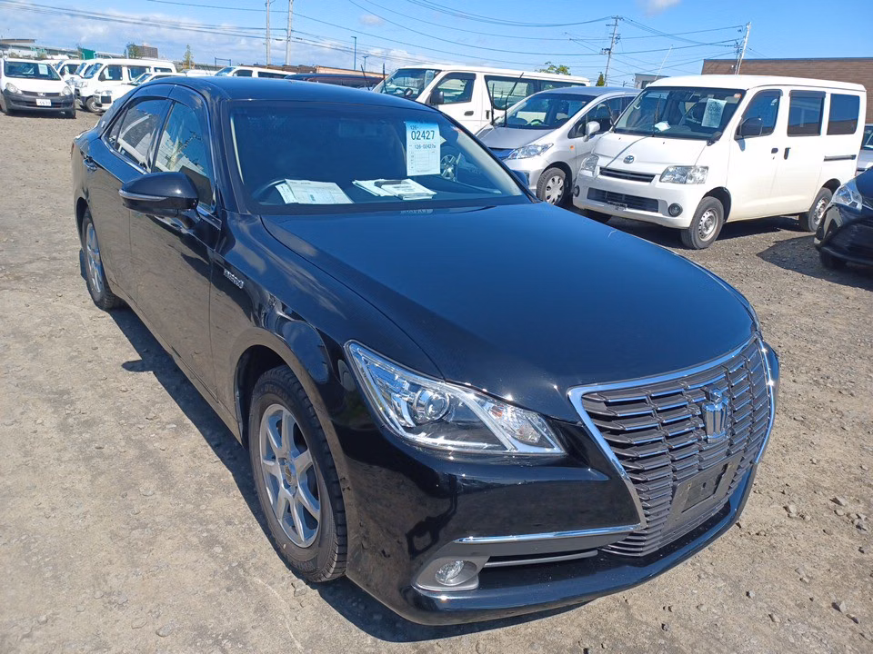 TOYOTA CROWN
