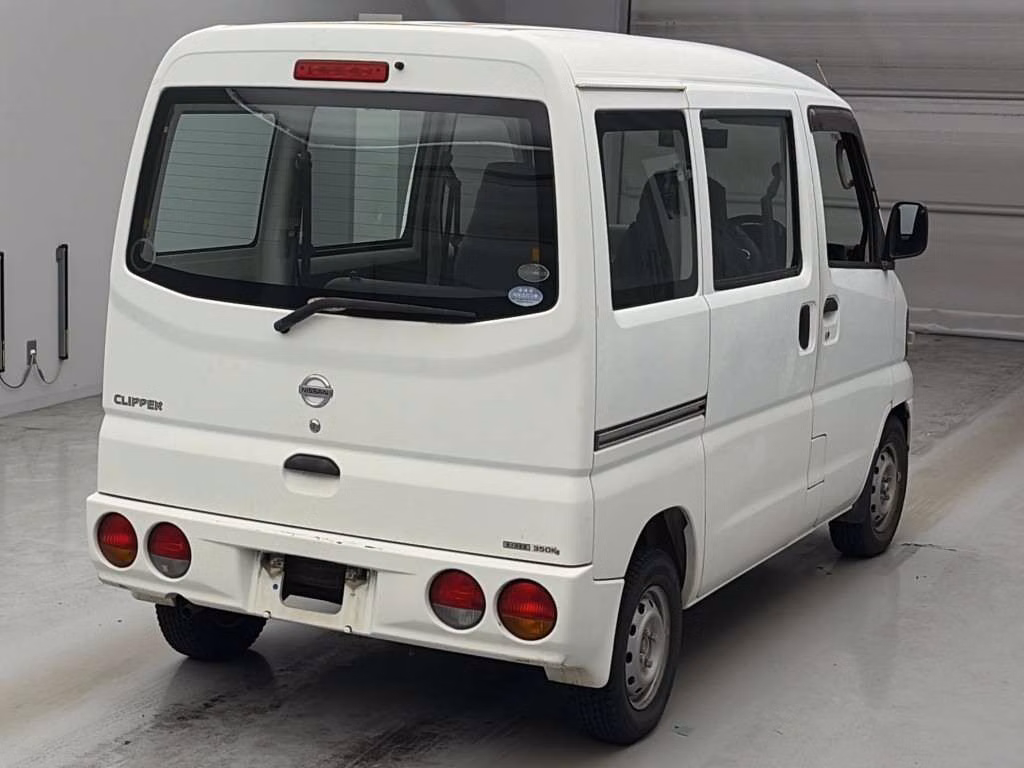 NISSAN CLIPPER