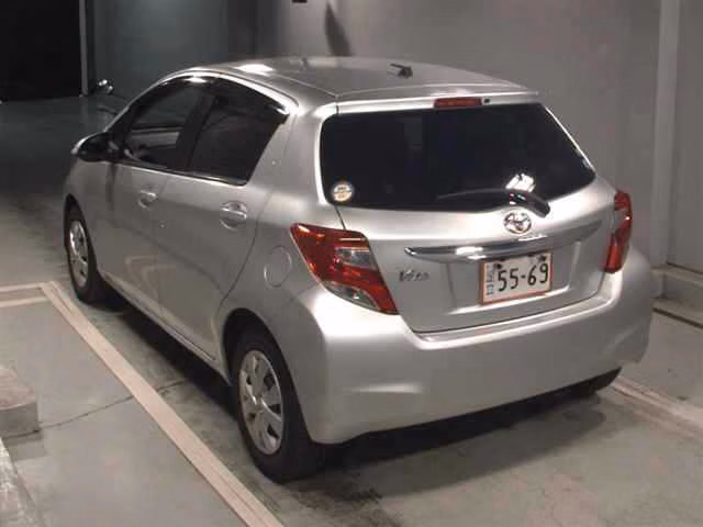 TOYOTA VITZ