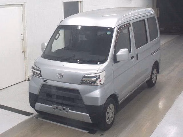 TOYOTA PIXIS VAN
