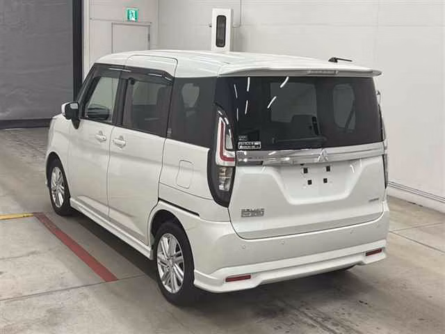 MITSUBISHI DELICA D:2