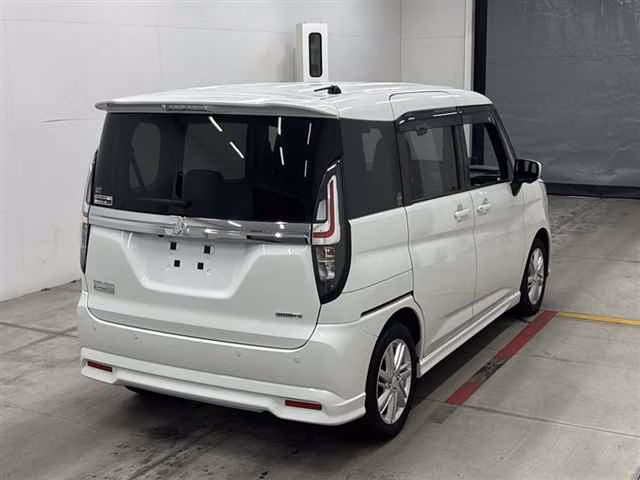 MITSUBISHI DELICA D:2
