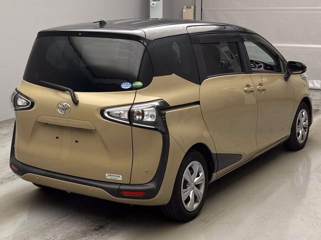 TOYOTA SIENTA