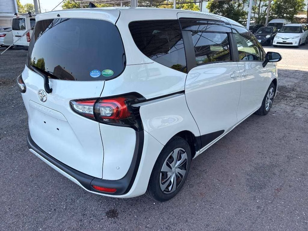 TOYOTA SIENTA