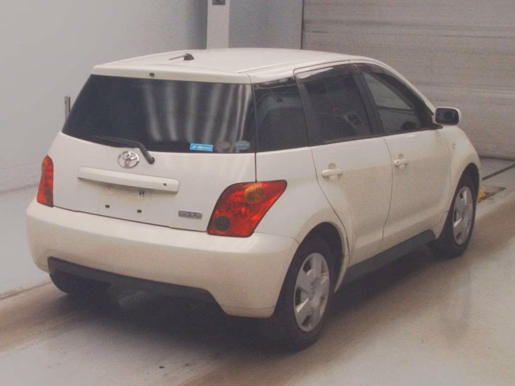 TOYOTA IST