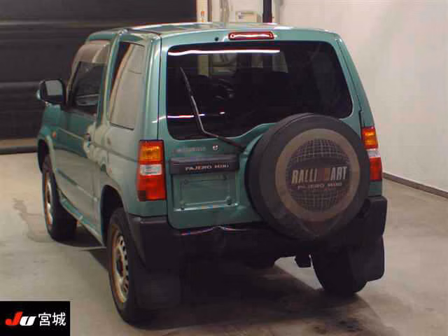 MITSUBISHI PAJERO MINI