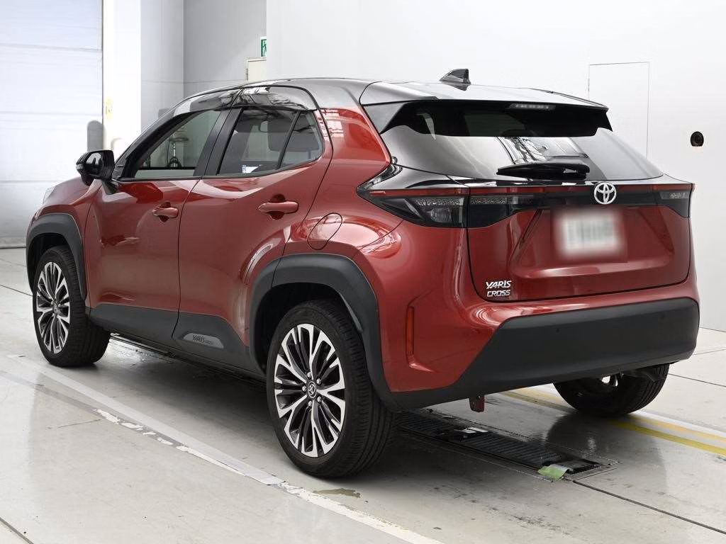 TOYOTA YARIS CROSS