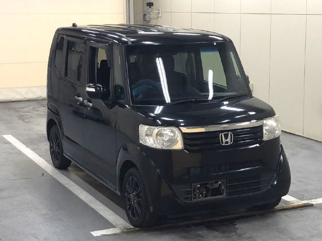 HONDA N-BOX