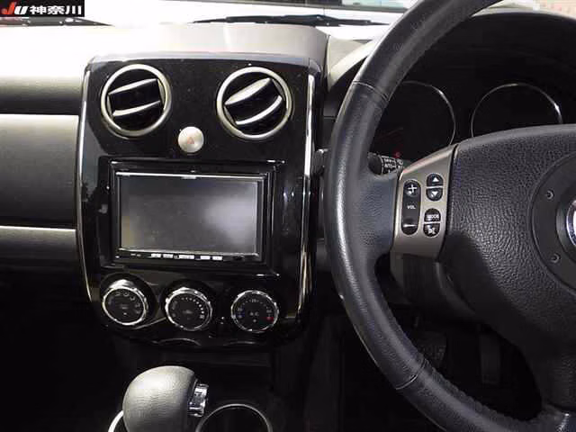 MAZDA VERISA