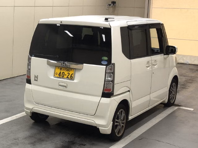HONDA N-BOX