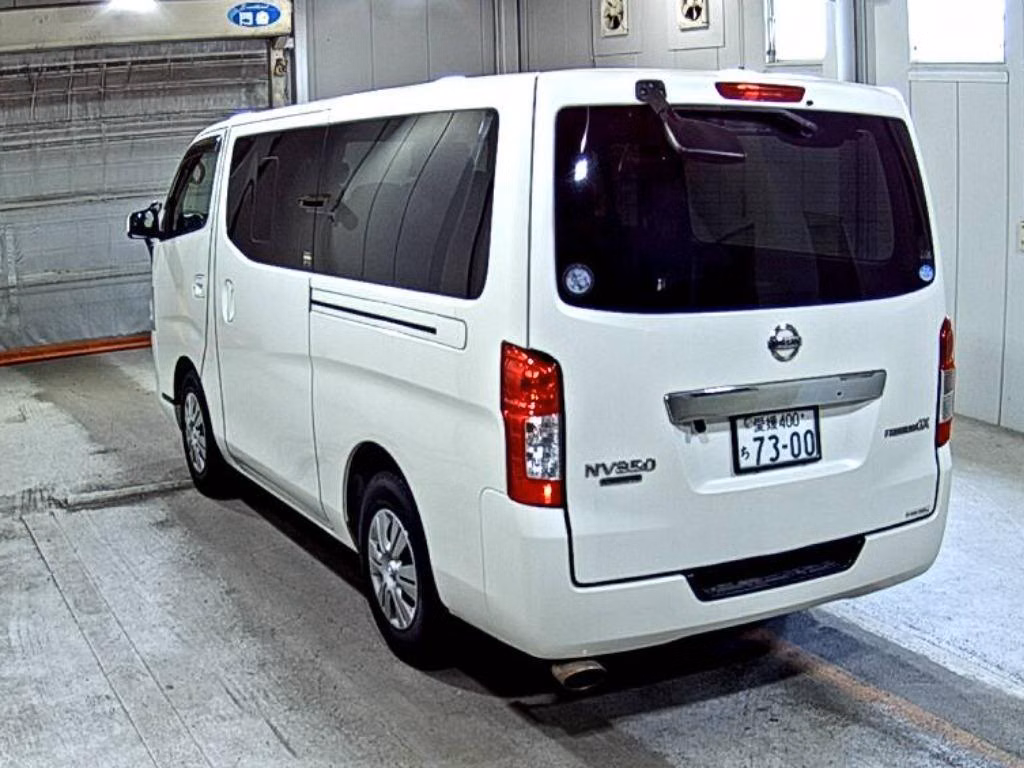 NISSAN NV350 CARAVAN