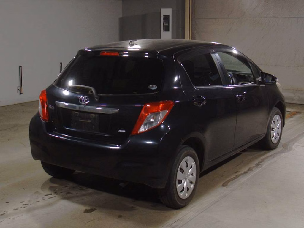 TOYOTA VITZ